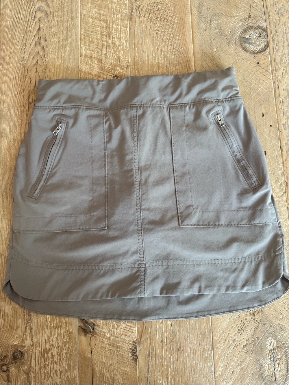 Athleta Gray Performance Skort with Zippered Pockets 2
